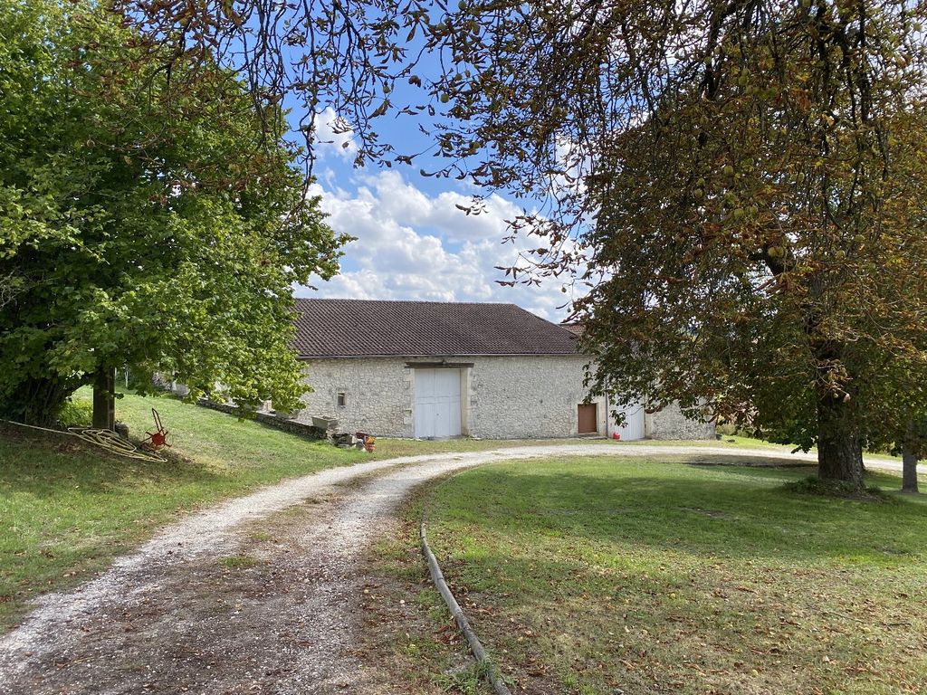 Property photo 3 of 10