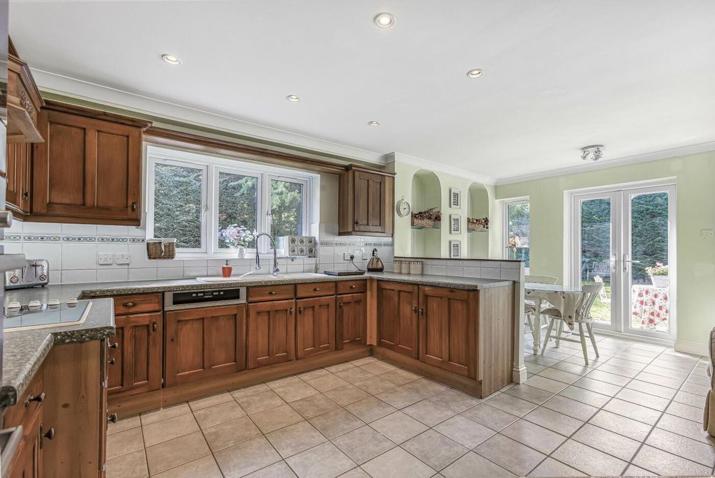 Property photo 3 of 45 18.Jpg