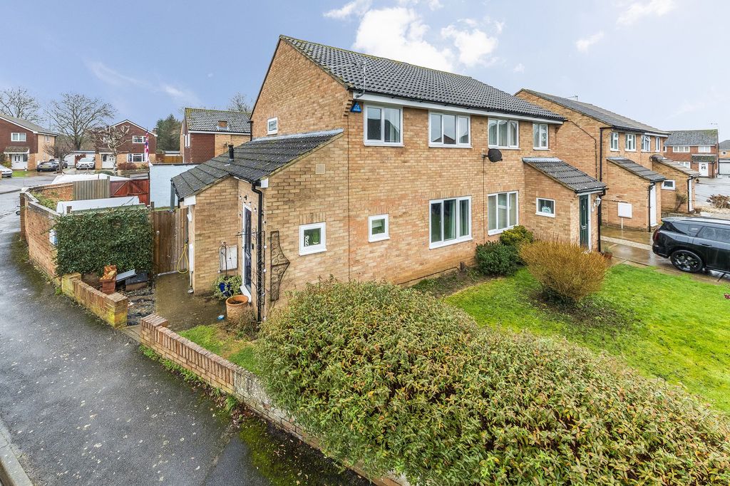 Property photo 1 of 18