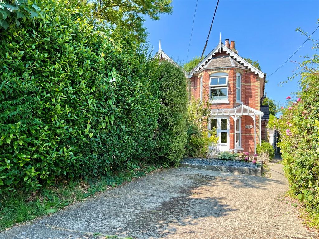 Property photo 1 of 29
