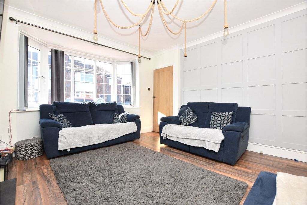 Property photo 3 of 21 Picture No. 10