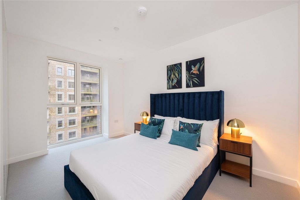 Property photo 3 of 23 Picture No. 14