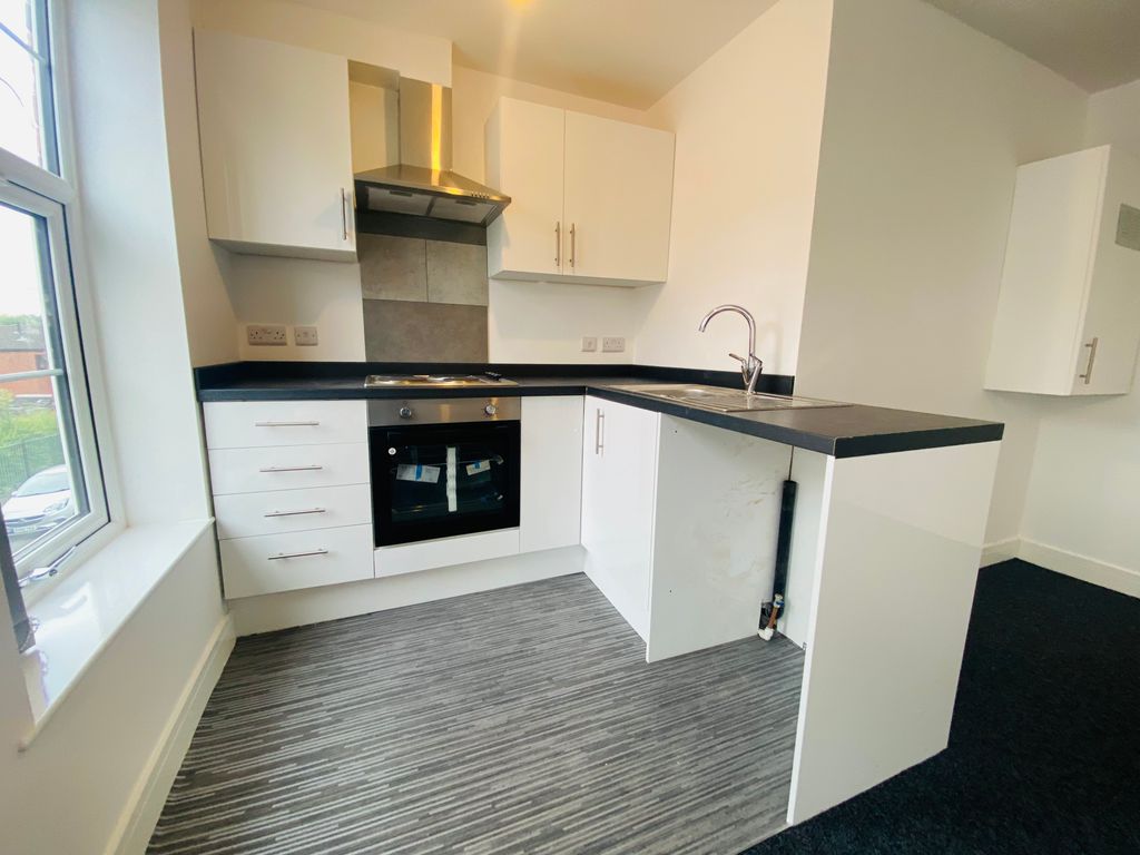 Property photo 1 of 4 Kitchen