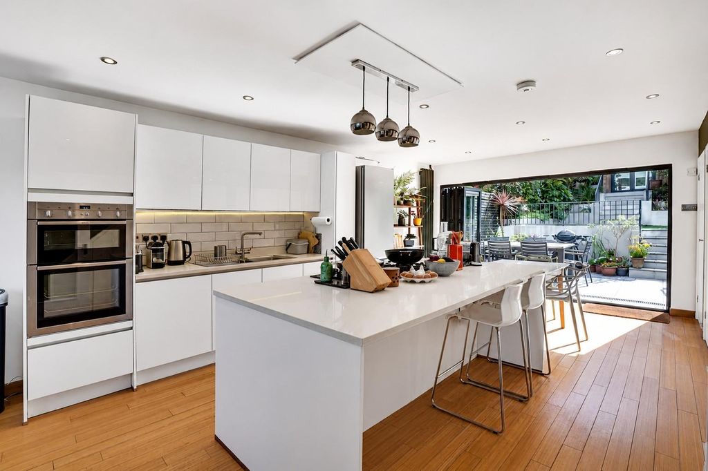 Property photo 1 of 26 Main Kitchen.Jpg