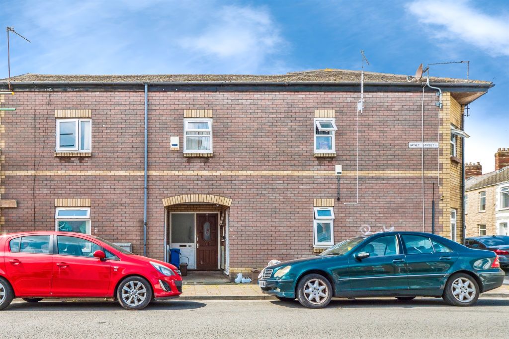 Property photo 1 of 17