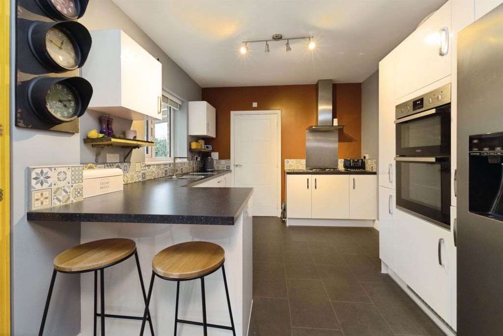 Property photo 3 of 22