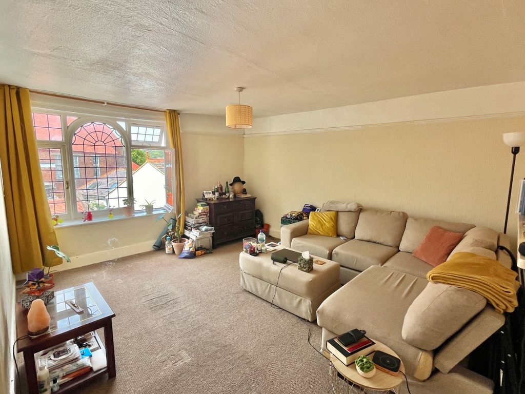 Property photo 3 of 9 Living Room