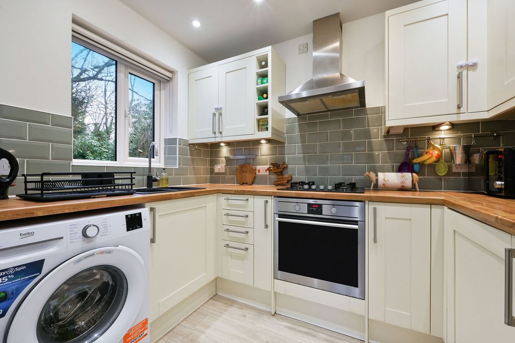 Additional image 4 of 2 bed end terrace house for saleCrowhurst Mead, Godstone RH9