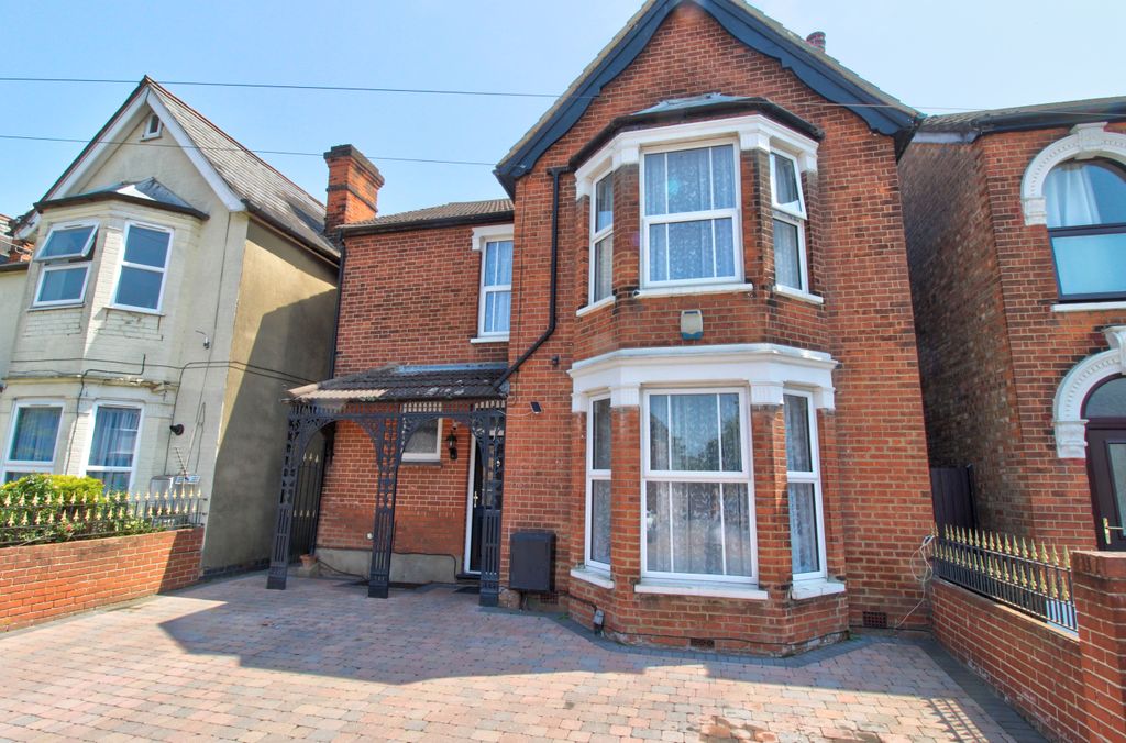 Property photo 1 of 16 Front