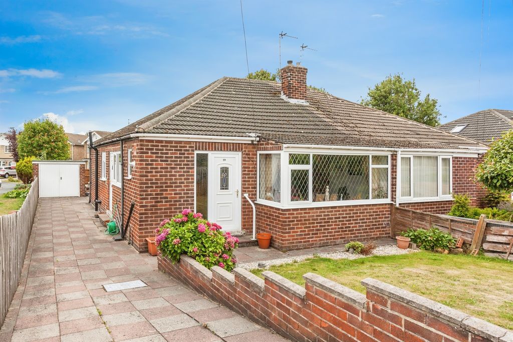 Property photo 2 of 17