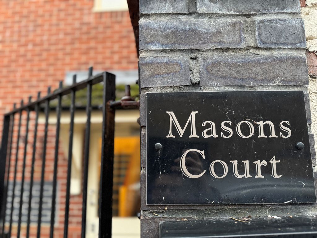 Property photo 1 of 13 Image