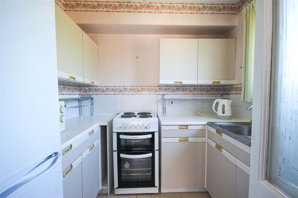 Property photo 3 of 12 Picture No. 06