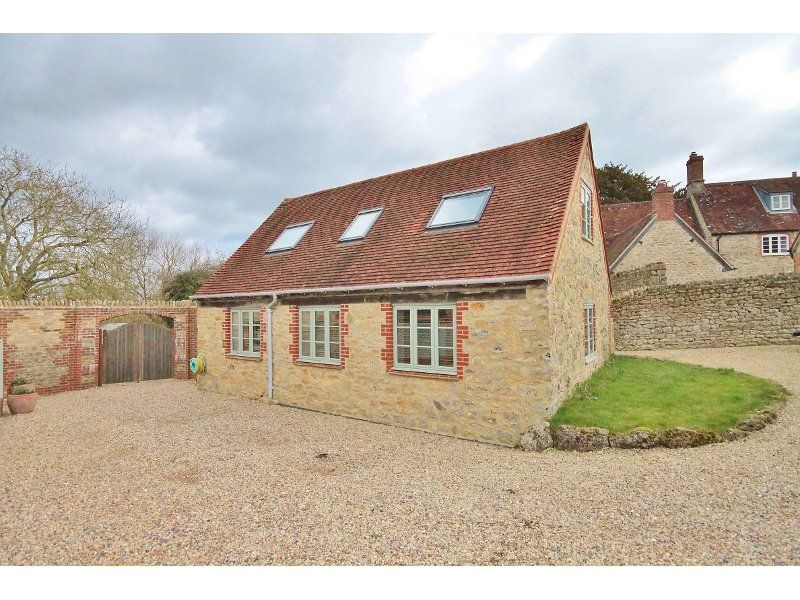 Property photo 1 of 15 Main