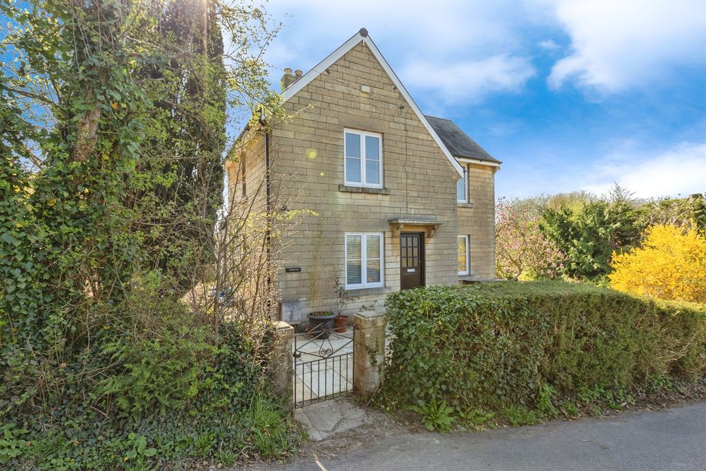 Property photo 2 of 17