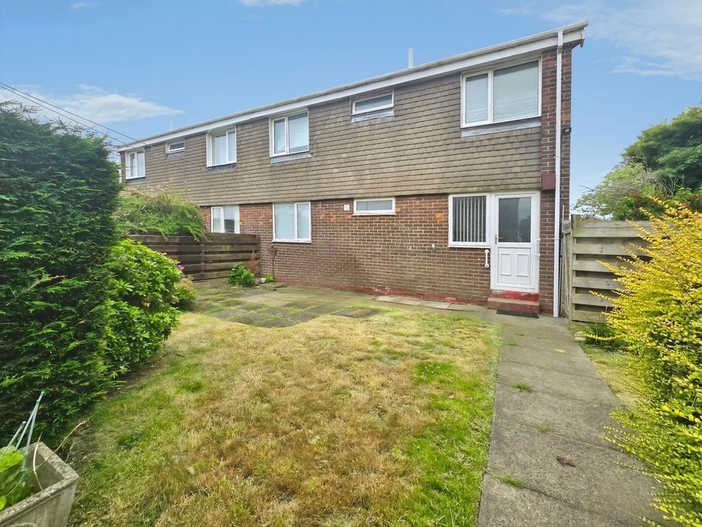 Property photo 1 of 10 Photo 12