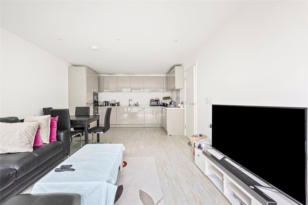 Property photo 3 of 13 Picture No. 51