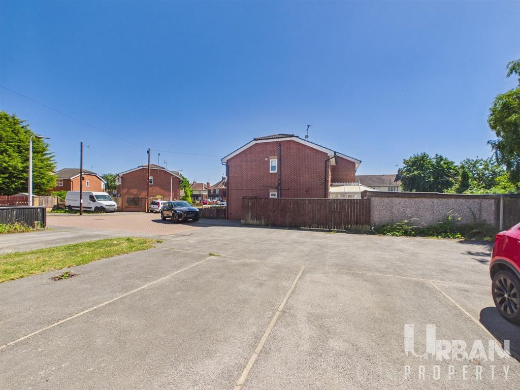 Property photo 2 of 11 Cam03038G0-Pr0256-Still003.Jpg