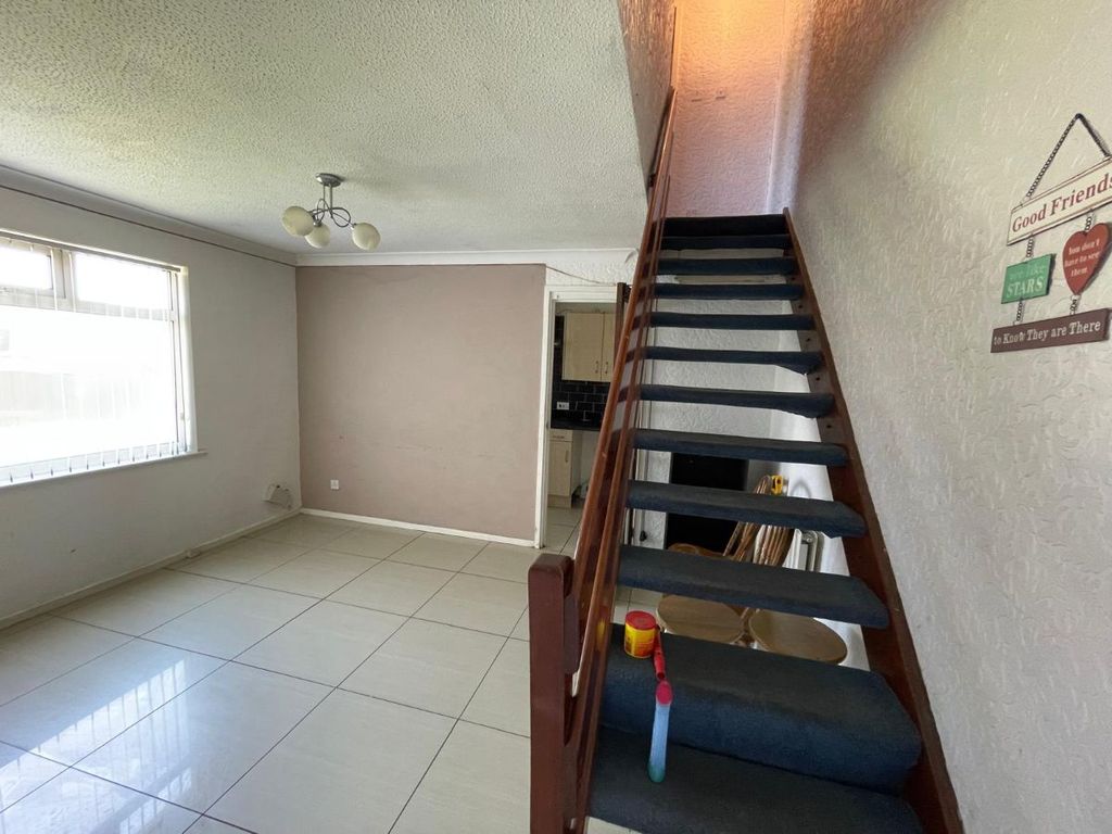 Property photo 2 of 4