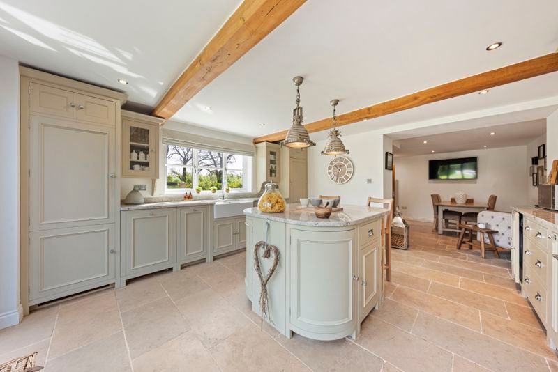 Property photo 3 of 29 Photo 19