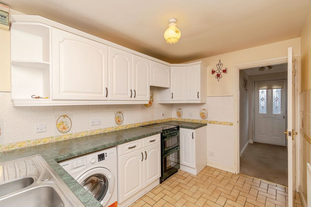 Property photo 2 of 17 Photo