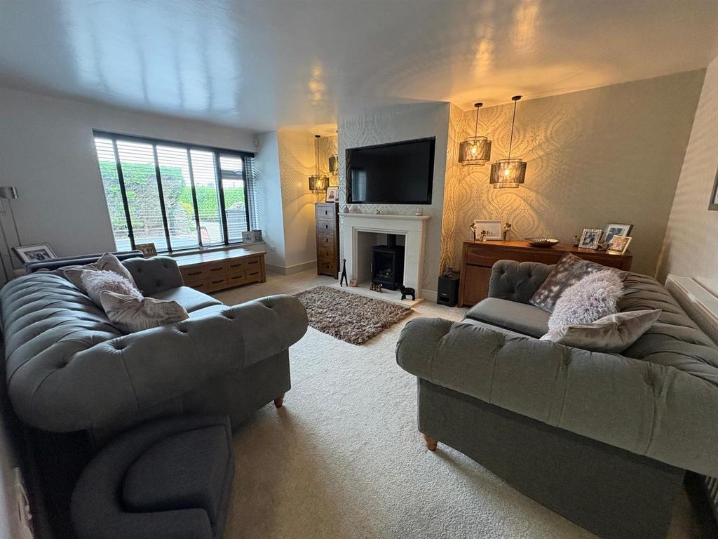 Property photo 3 of 41