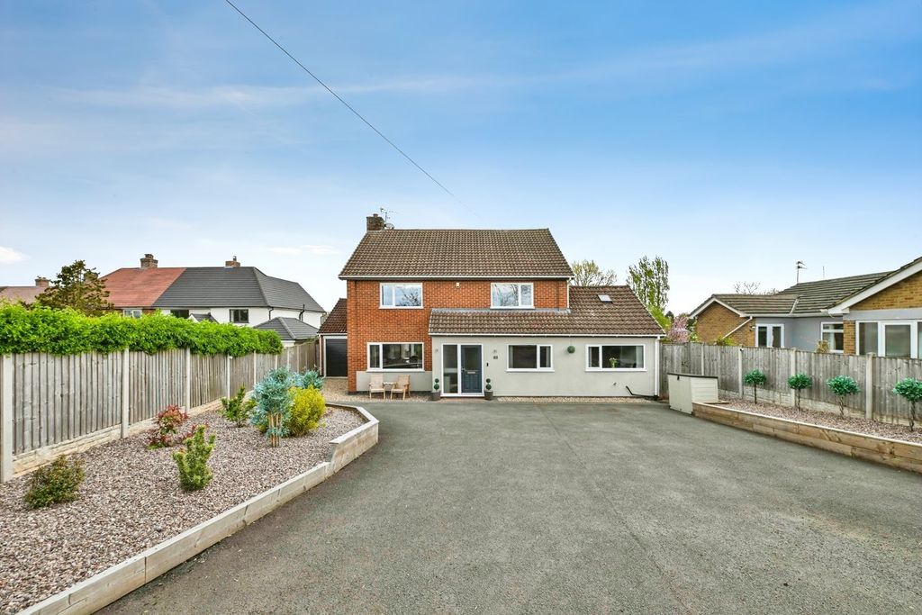 Property photo 1 of 33