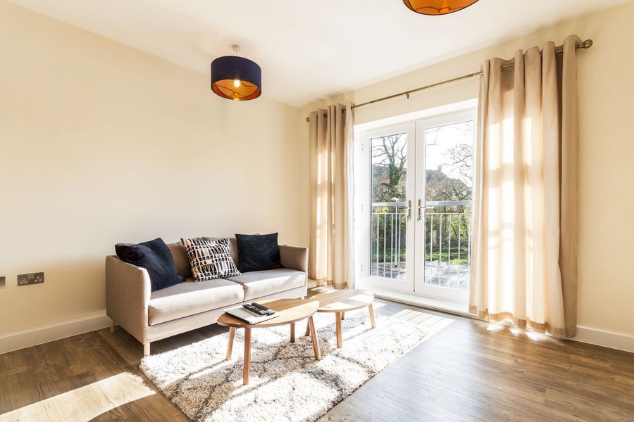 Property photo 2 of 8 0d2495B9-5d7c-480c-B