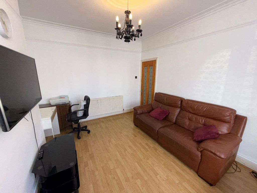 Property photo 2 of 14 Gallery