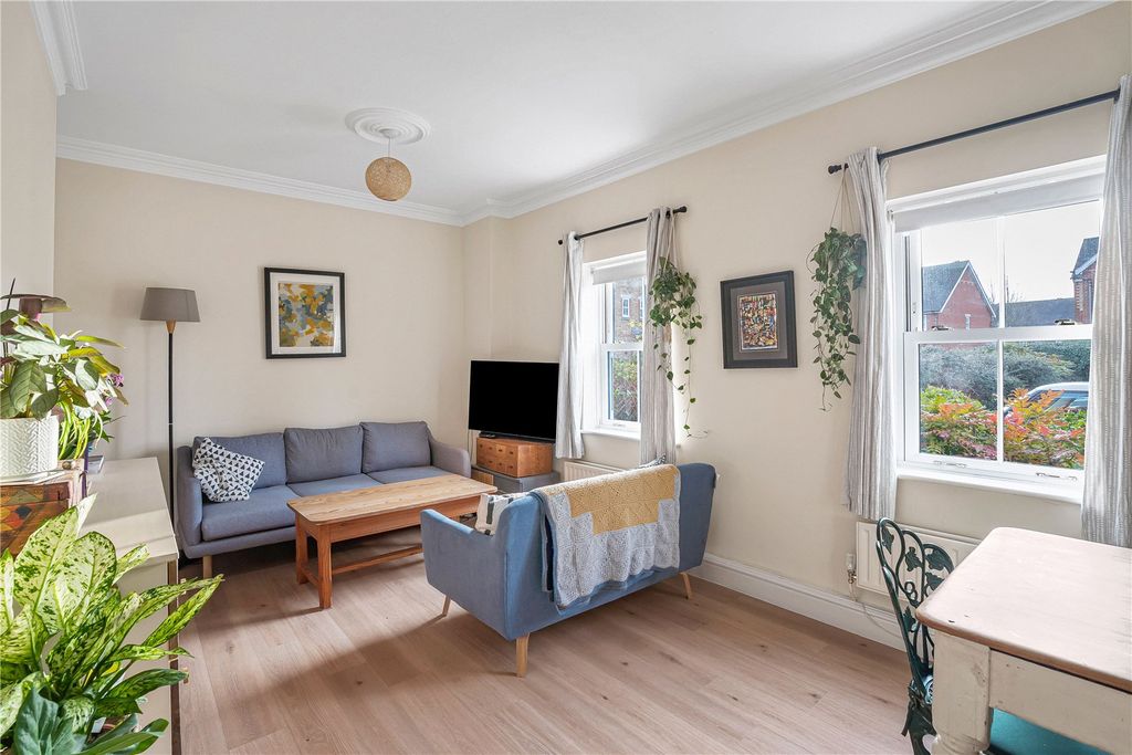 Property photo 3 of 12 Picture No. 14