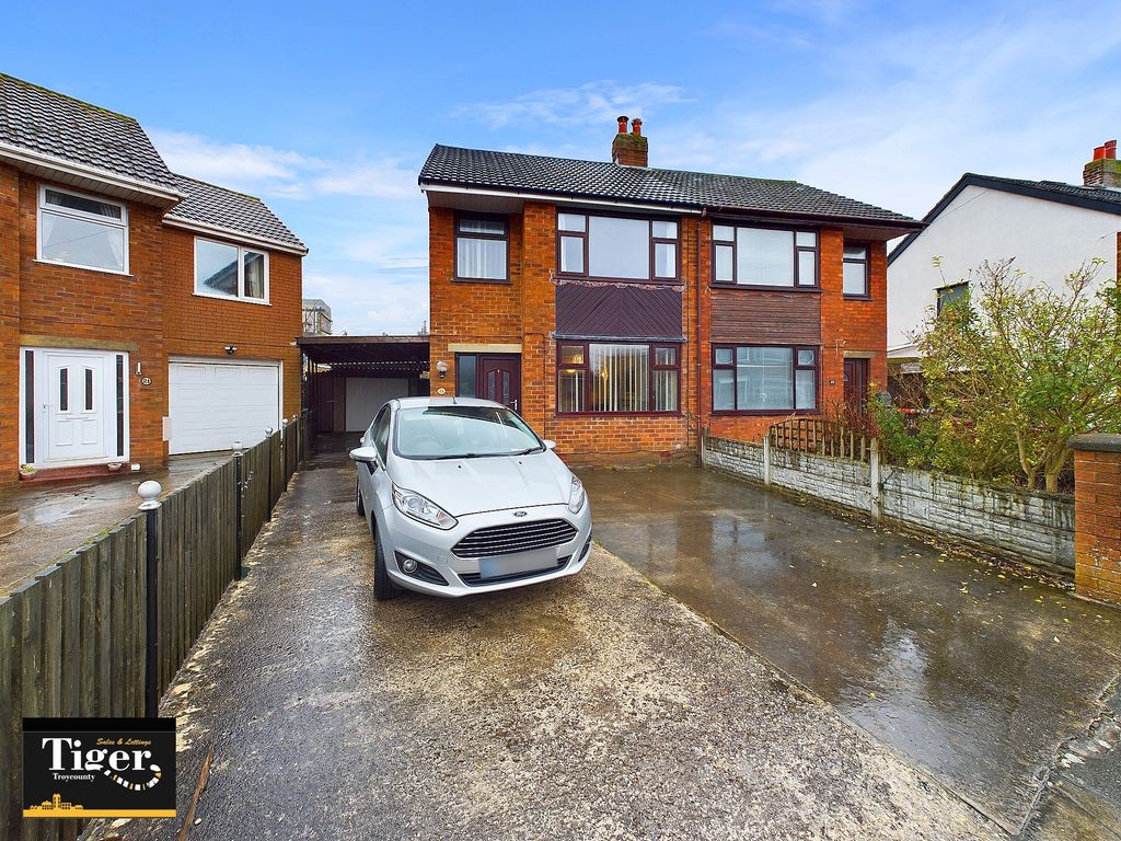 Property photo 1 of 18 Cam03440G0-Pr0262-Still024