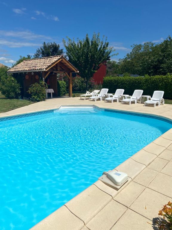 Property photo 3 of 19