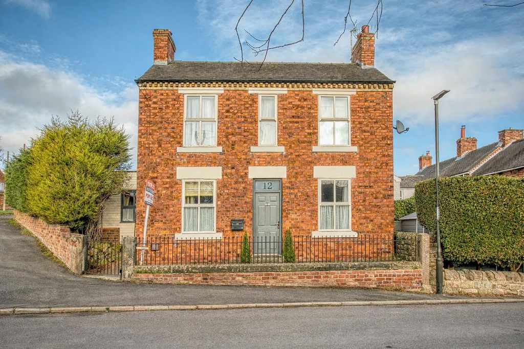 Property photo 1 of 35