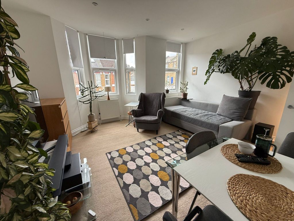 Property photo 2 of 14 Gallery