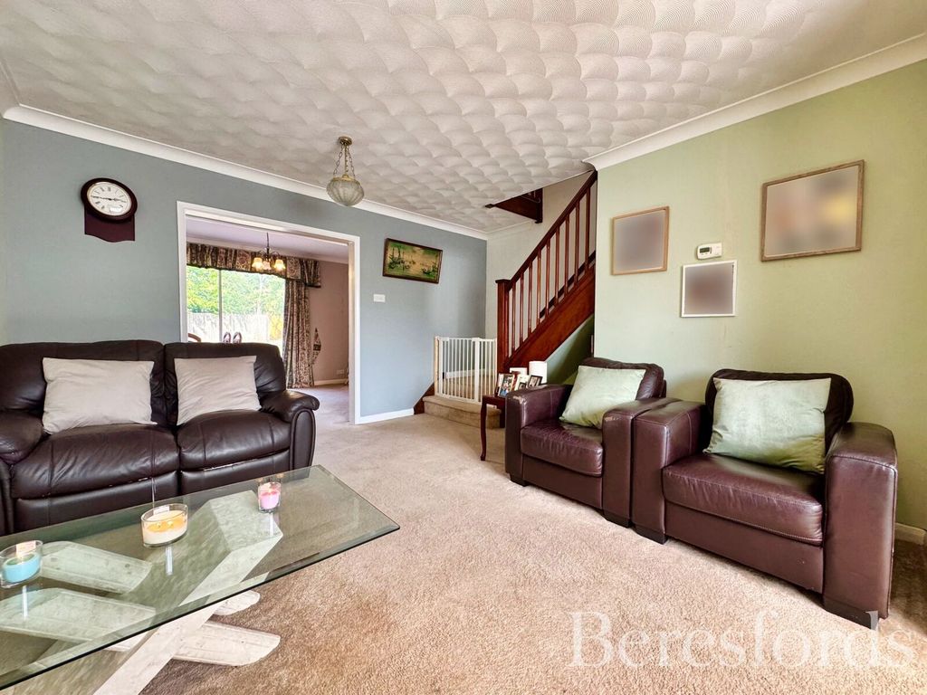 Property photo 2 of 23 Picture No. 32