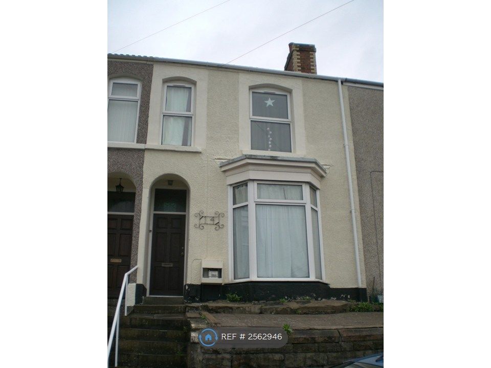 Property photo 1 of 5
