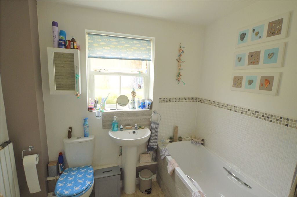 Property photo 3 of 7 Picture No. 02