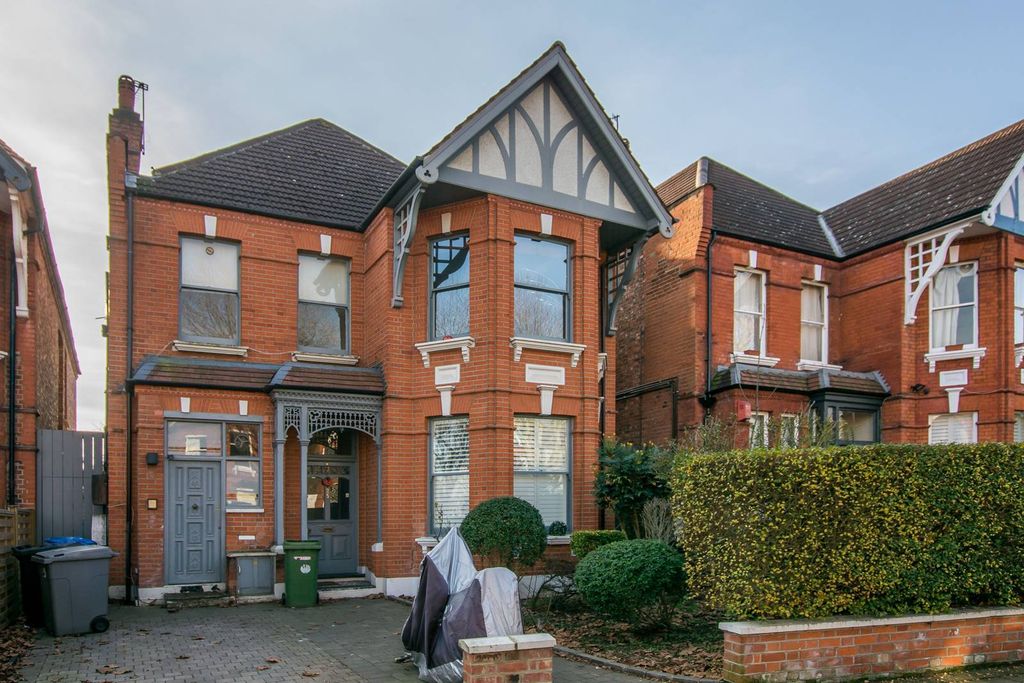 Property photo 1 of 5