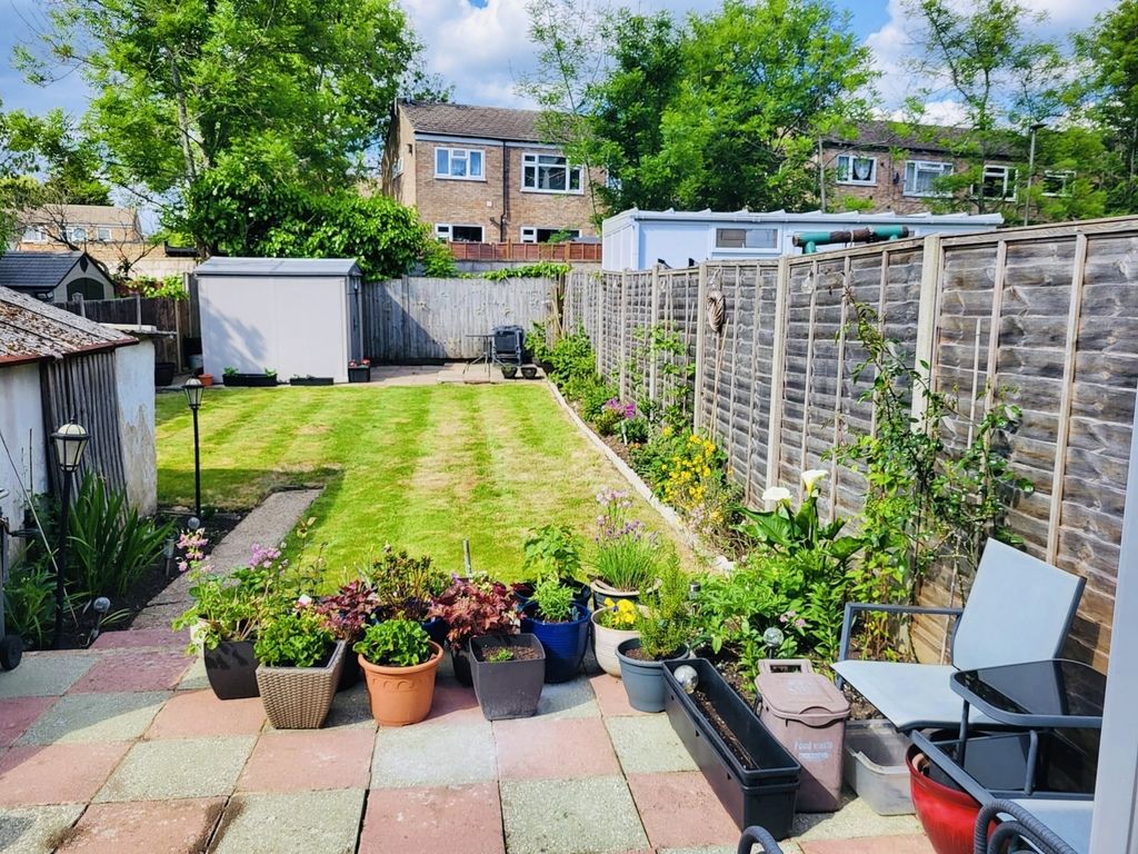 Property photo 2 of 13