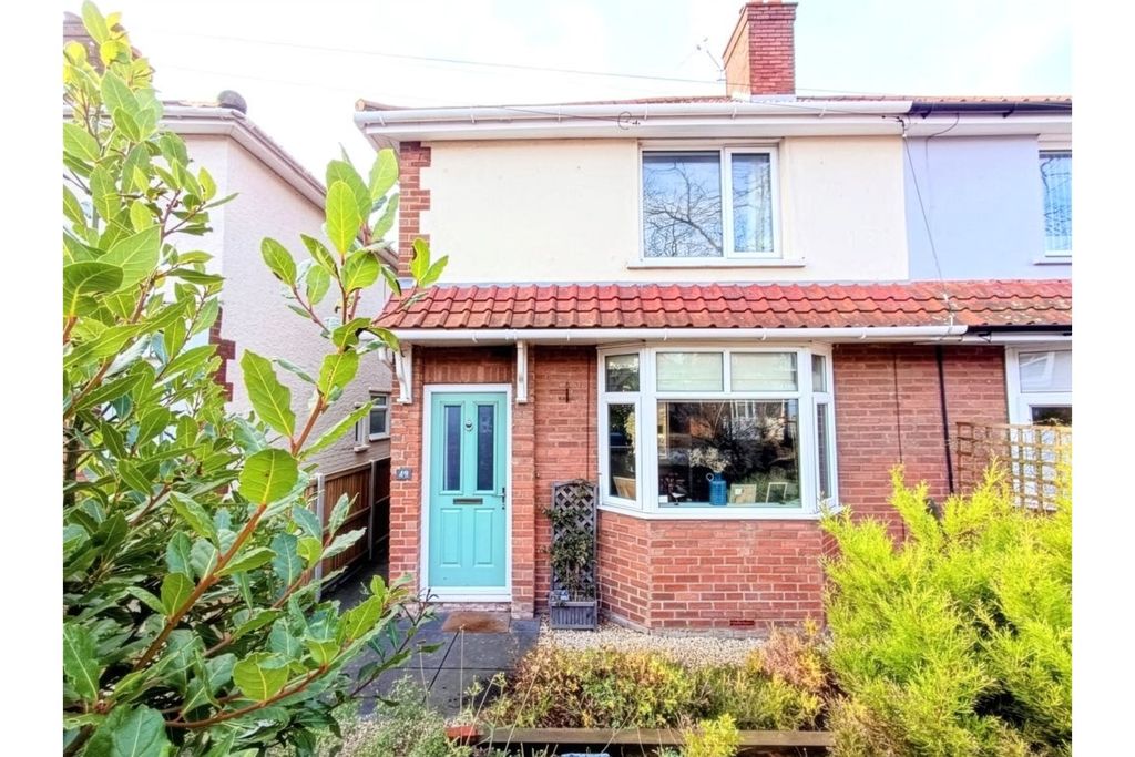Property photo 2 of 29