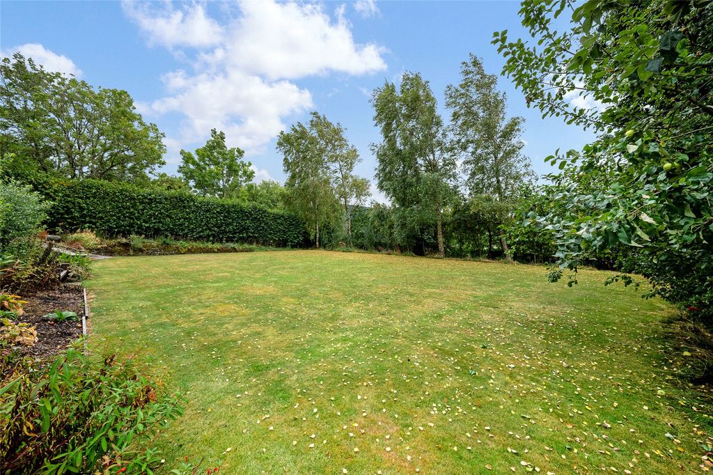 Property photo 2 of 40 Garden