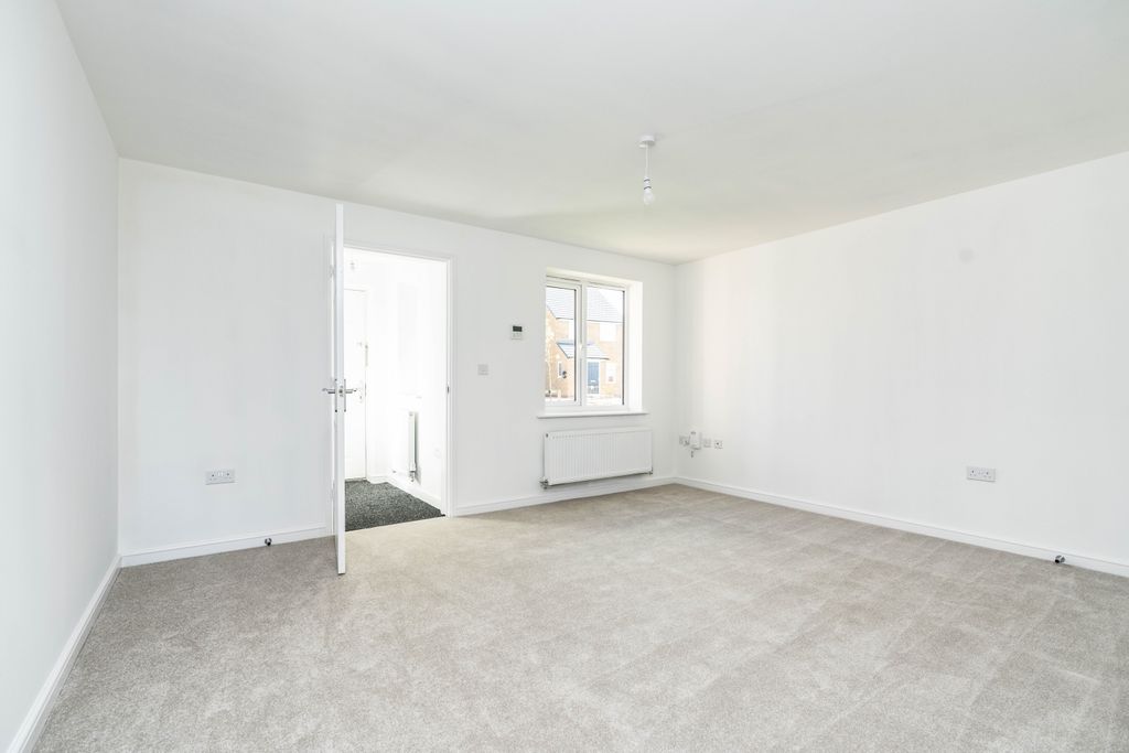 Property photo 2 of 10 Example Lounge