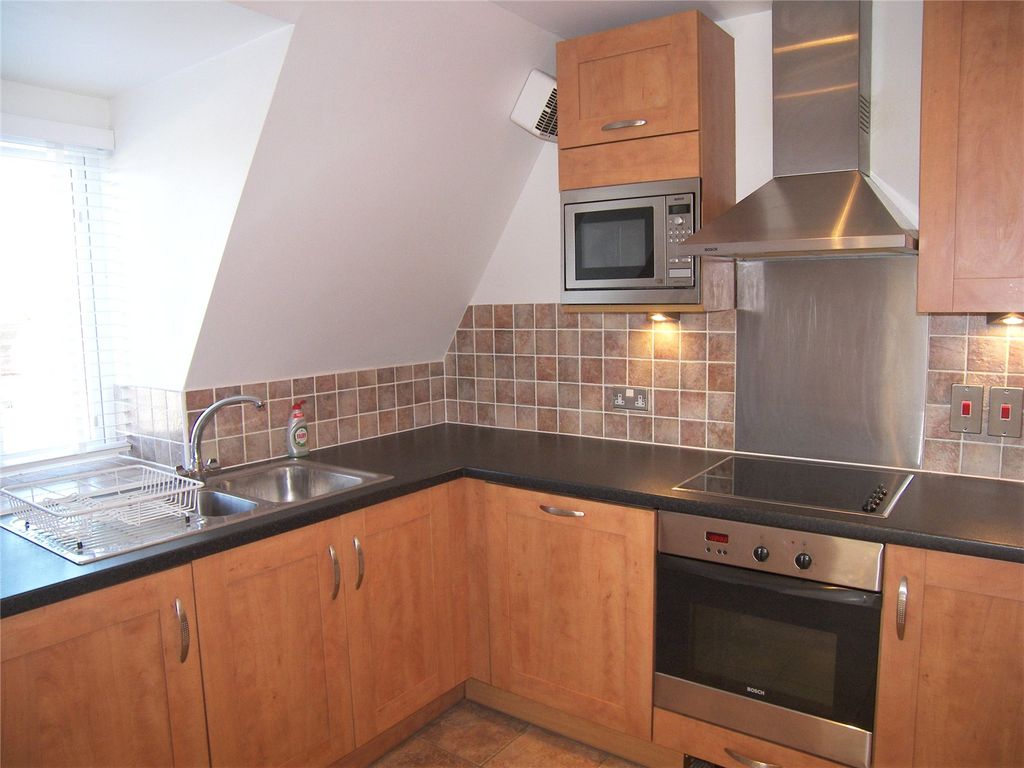 Property photo 3 of 7 Kitchen