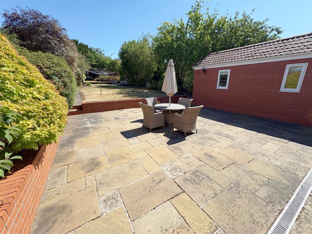 Property photo 2 of 43 Rear Garden.Jpg