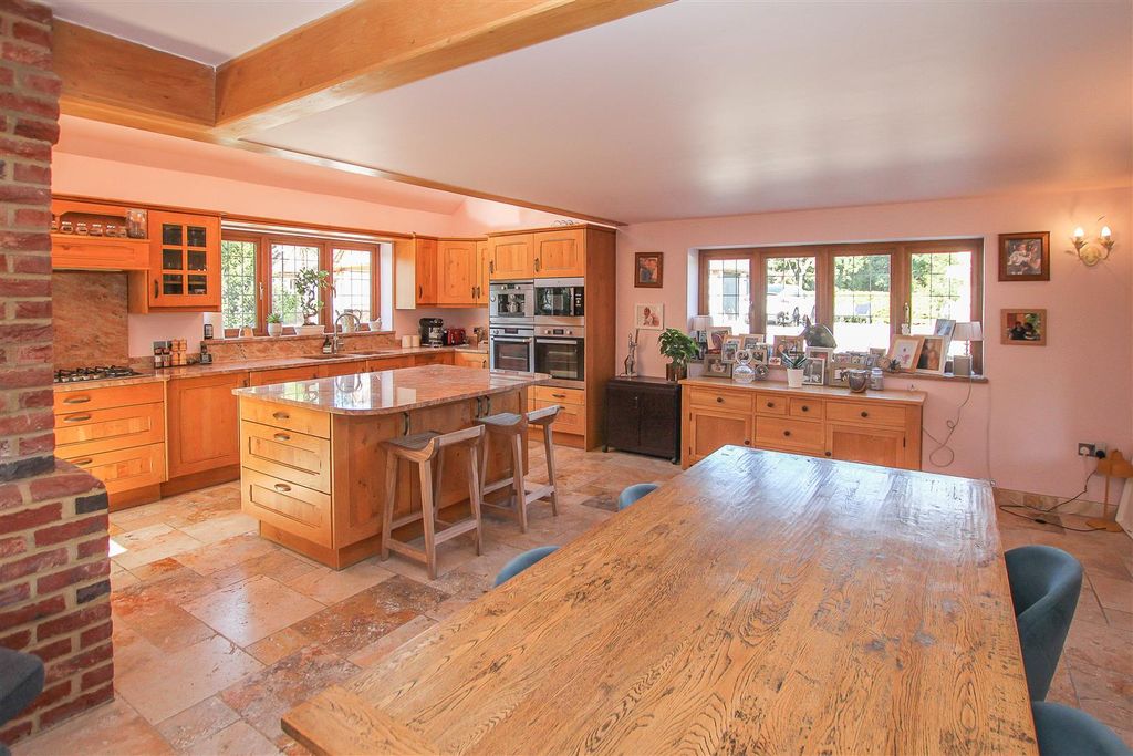 Property photo 2 of 62 Img_7638-35.Jpg