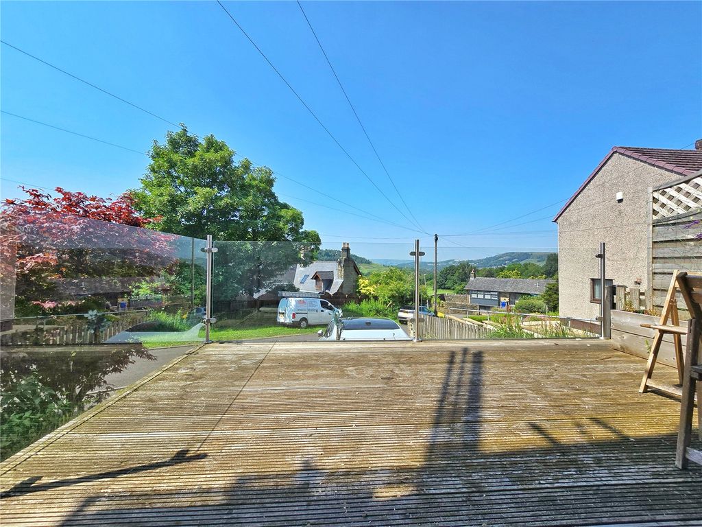 Property photo 3 of 21 Raised Terrace/Views