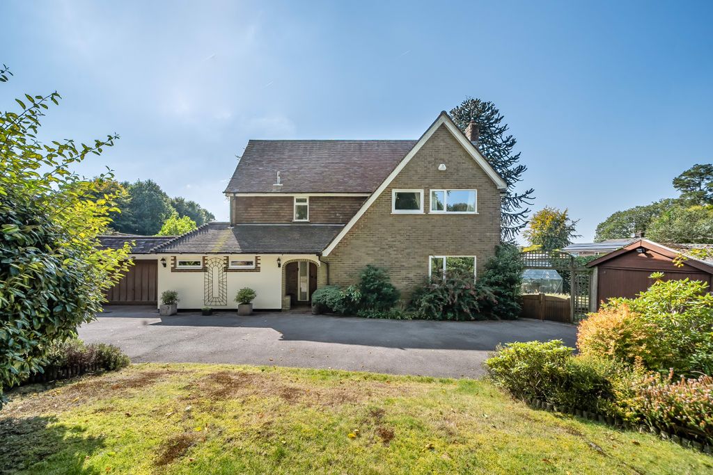 Property photo 1 of 22 Photo 18