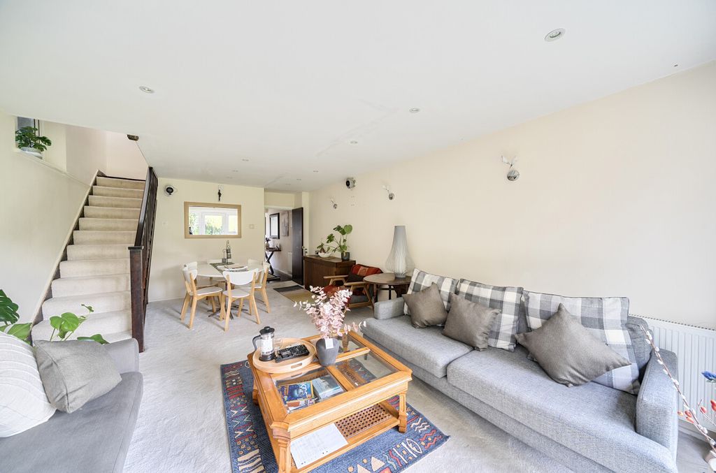 Property photo 3 of 18 1360132-10-68Dd55...