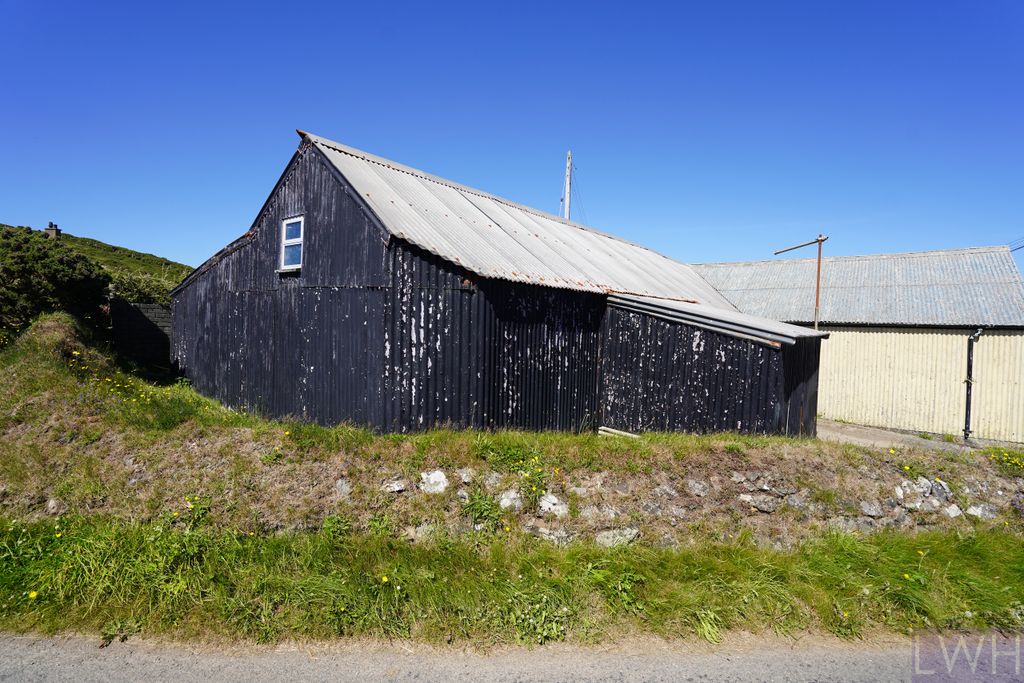 Property photo 1 of 9 1