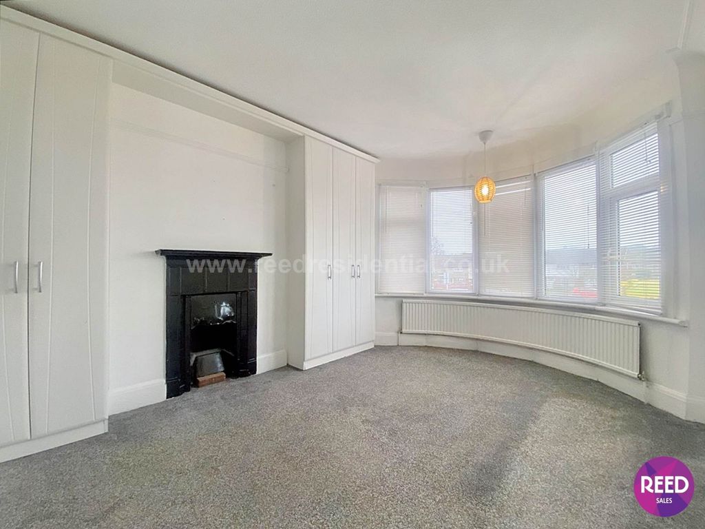 Property photo 3 of 31