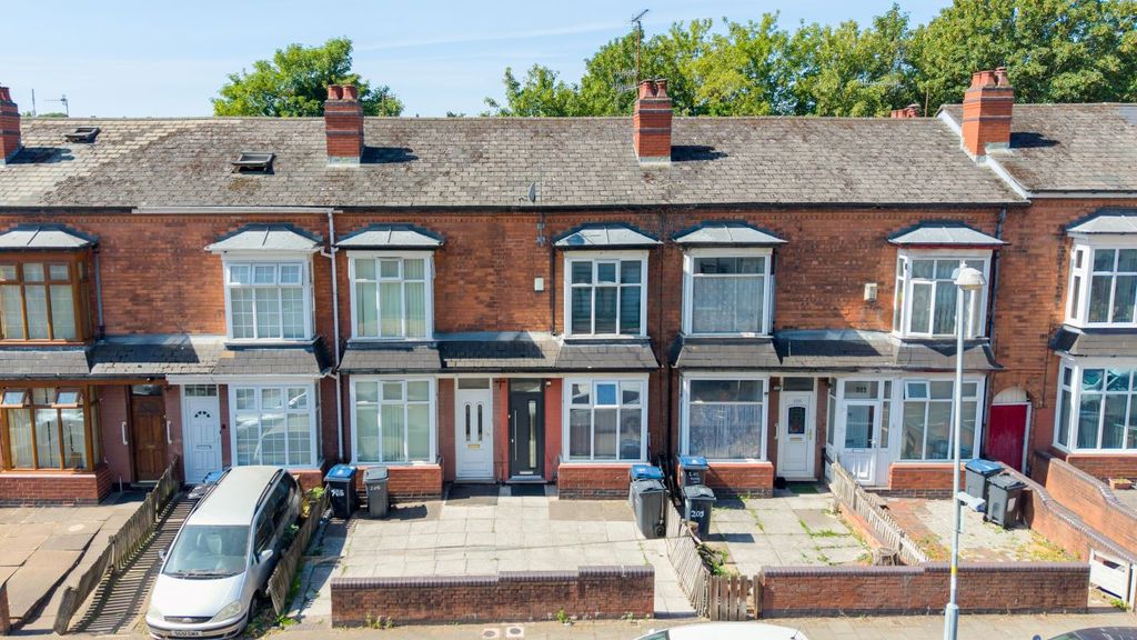 Property photo 1 of 18